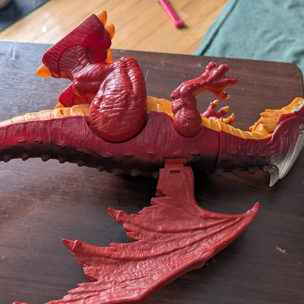 Robo-Alive Red Dragon - Picture 3 of 6